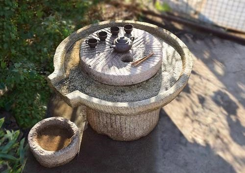 花園設計中的老石器應用，妙到了極點
